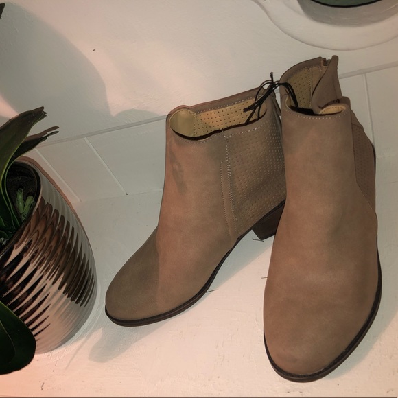 new without tags tan booties. - Picture 5 of 5